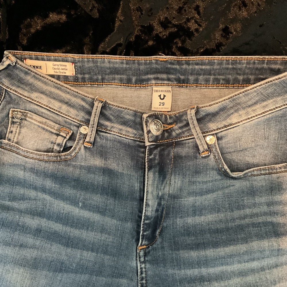 True Religion Jenne Size 29 Curvy jeans